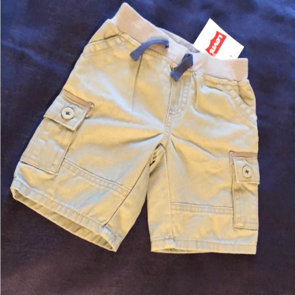 NWT, Levi’s boys shorts size 18 months